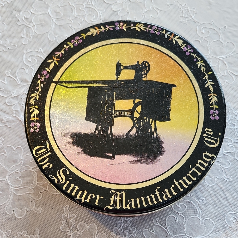 Singer Manufacturing Co. Decorative Tin